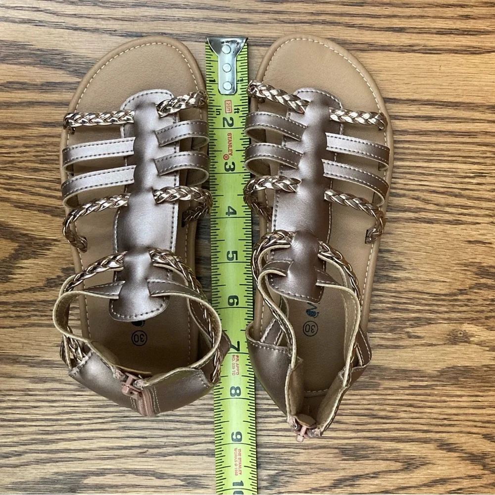 🌹⚜️GLADIATOR⚜️🌹SANDLES w/braided straps & zip closure. SZ 13 ROSEGOLD🌟NWT🌟